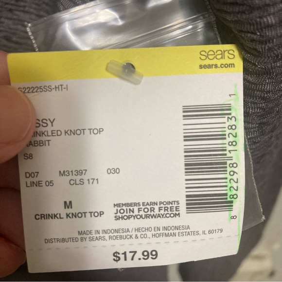 NWT Simply Styled fray dress shirt with side cinch detail size M - Picture 4 of 4